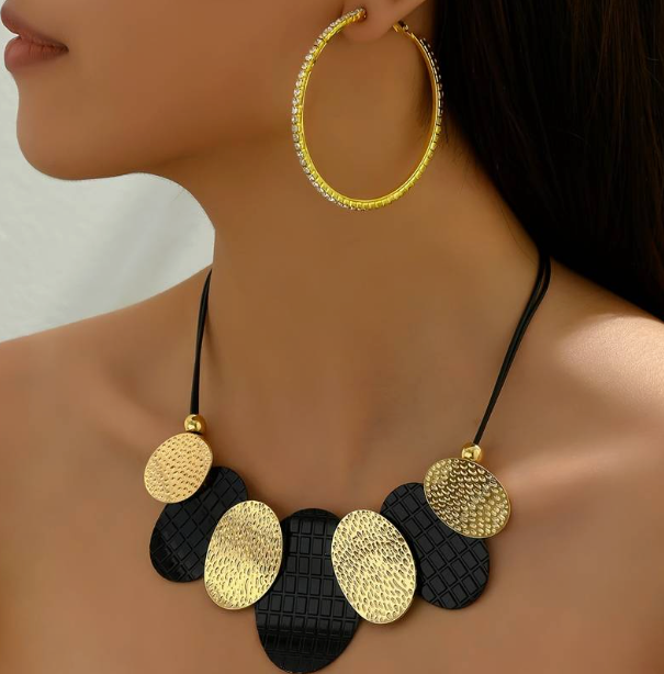 1 Pair Of Earrings + 1 Necklace Punk Style Jewelry Set Exaggerated Plate Design Match Daily Outfits Party Accessories