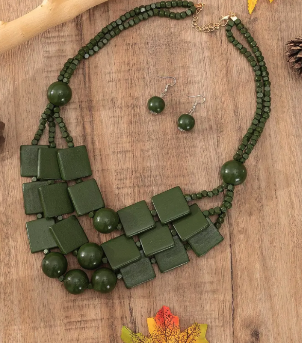 3pcs Earrings Plus Necklace Boho Style Jewelry Set Made Of Wood Green colour