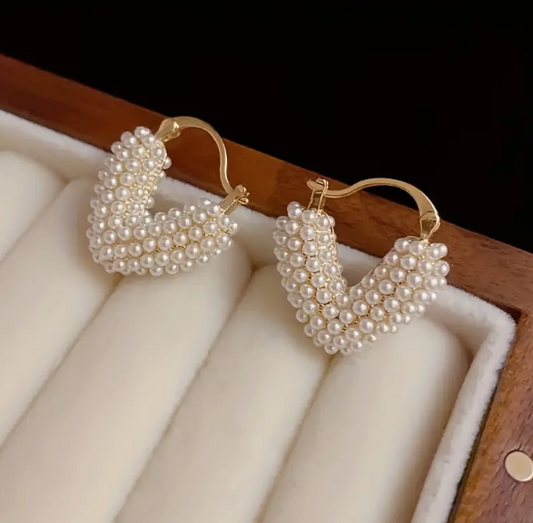 Creative Heart Shaped Hoop Earrings Full Of Imitation Pearl Zinc Alloy Jewelry