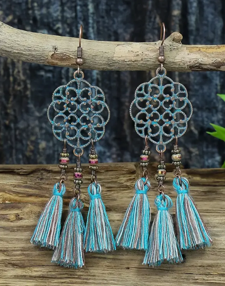 1 Pair Of Earrings + 1 Necklace Boho Style Jewelry Set Retro Hollow Flower Design