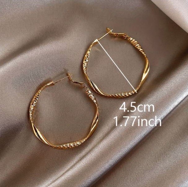 Golden Twisted Pattern Hoop Earrings Elegant Simple Style Iron Jewelry Daily Wear Accessories