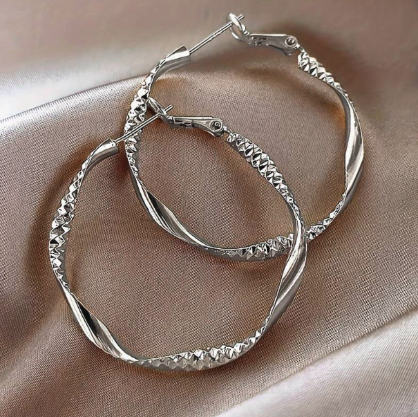 Simple Twisted Pleated Hoop Earrings Iron Jewelry Vintage Leisure Style